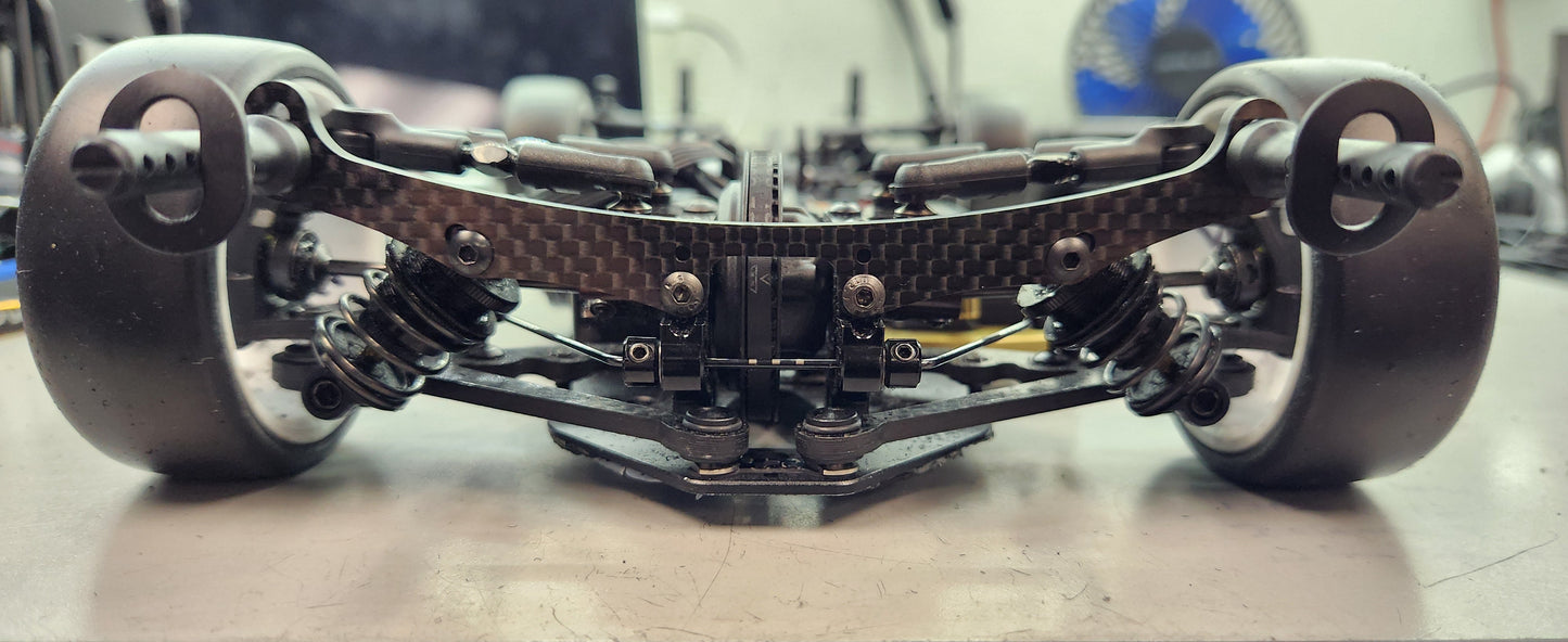 MAD Wurks Rear Shock Tower Body Mount Mi9 (1)